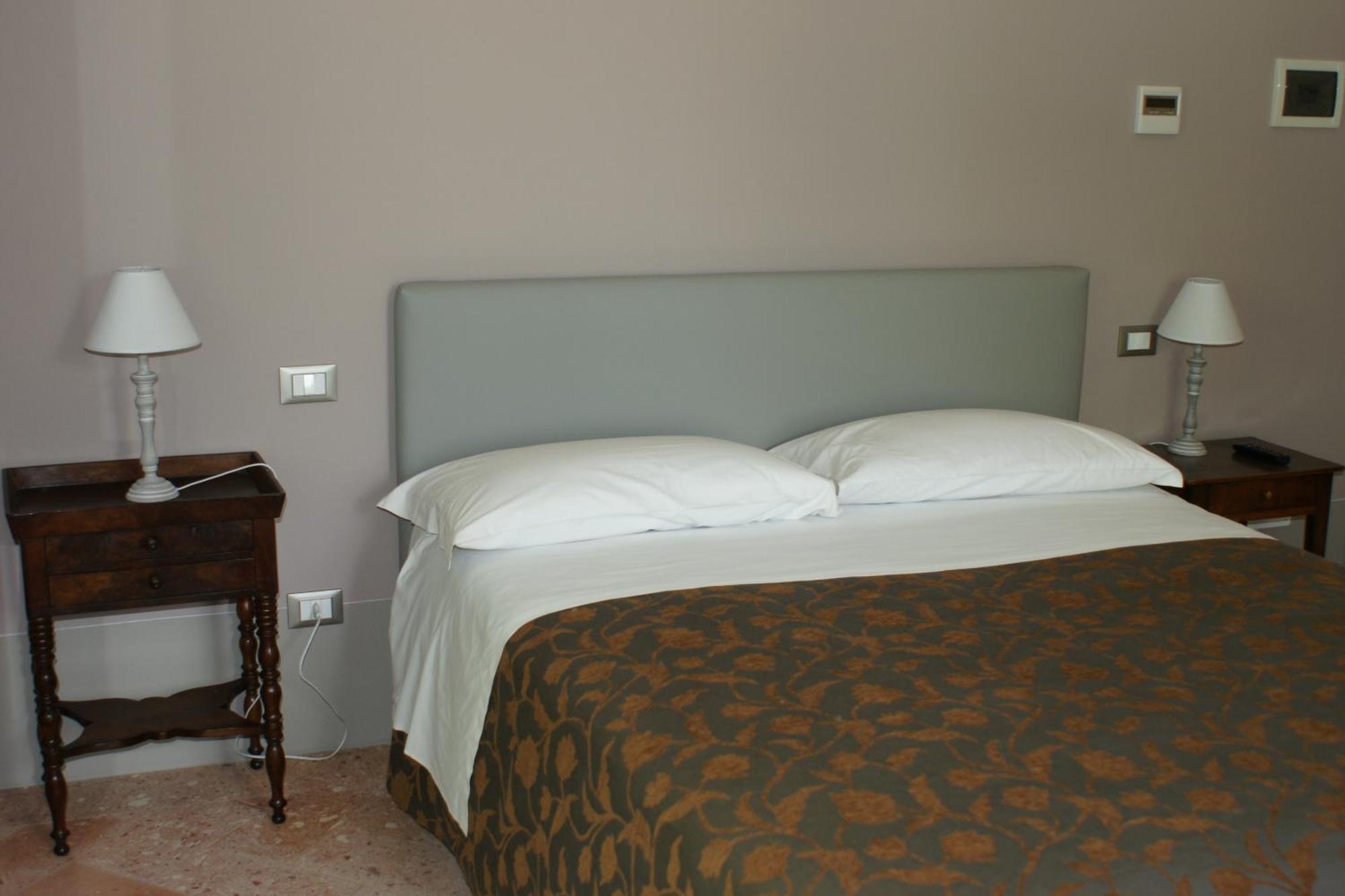 La Finestra Sul Po - Agriturismo Monticelli dʼOngina 외부 사진