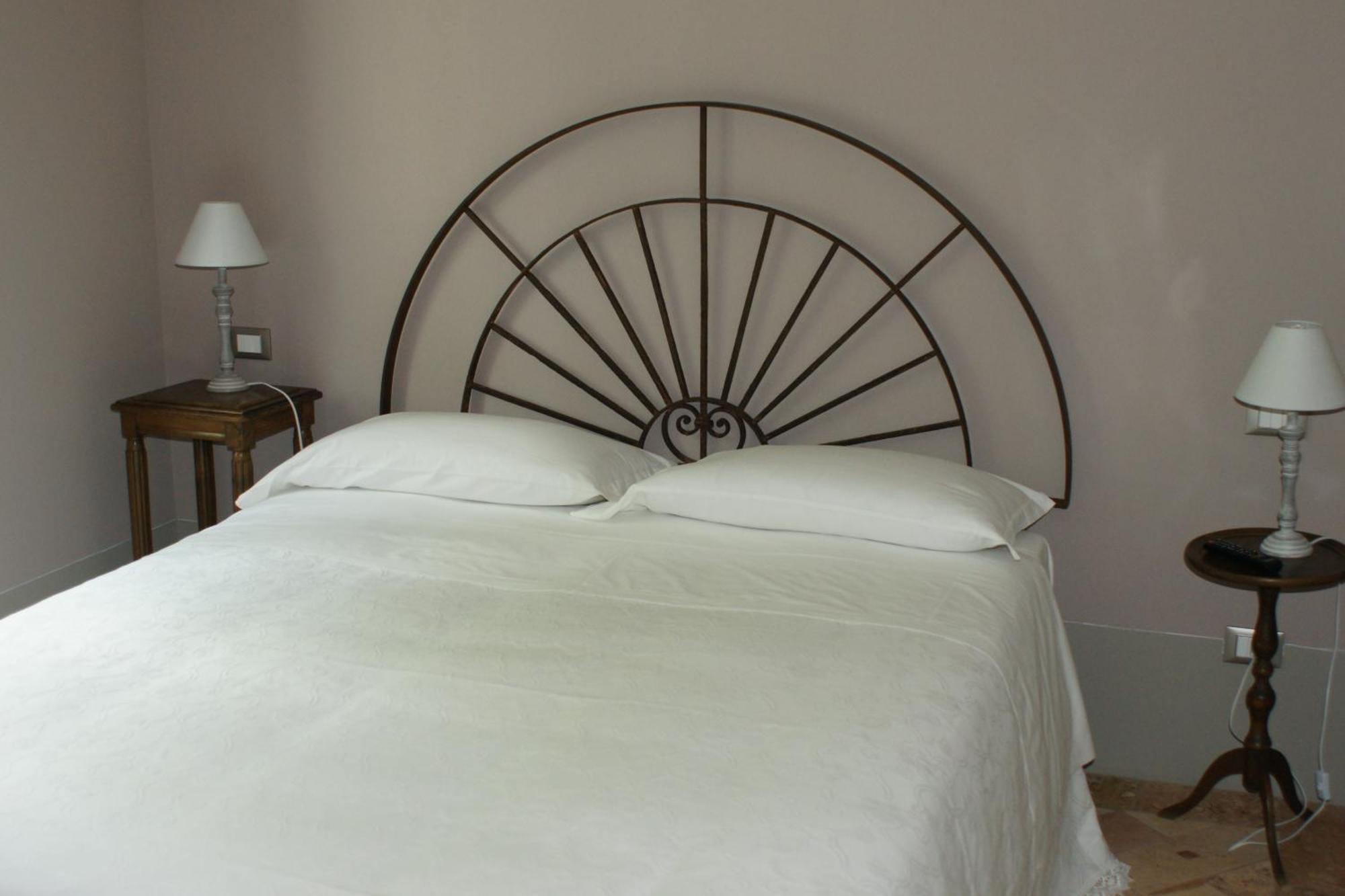La Finestra Sul Po - Agriturismo Monticelli dʼOngina 외부 사진