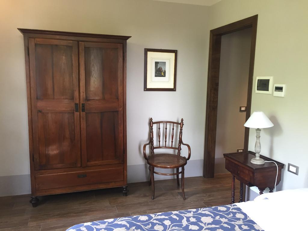 La Finestra Sul Po - Agriturismo Monticelli dʼOngina 외부 사진